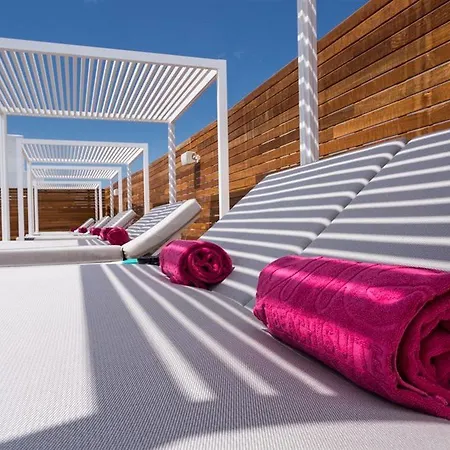One Hotel Ibiza