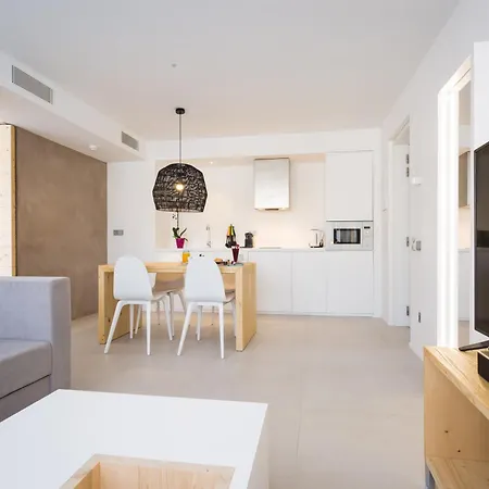 Hotel One
